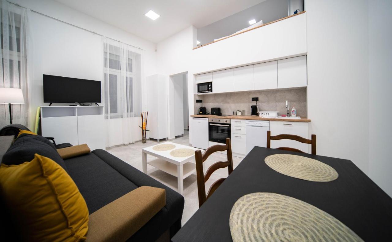 Free Parking Basilica Leo's - Ac, Wi-fi, Smart Tv Budapeste
