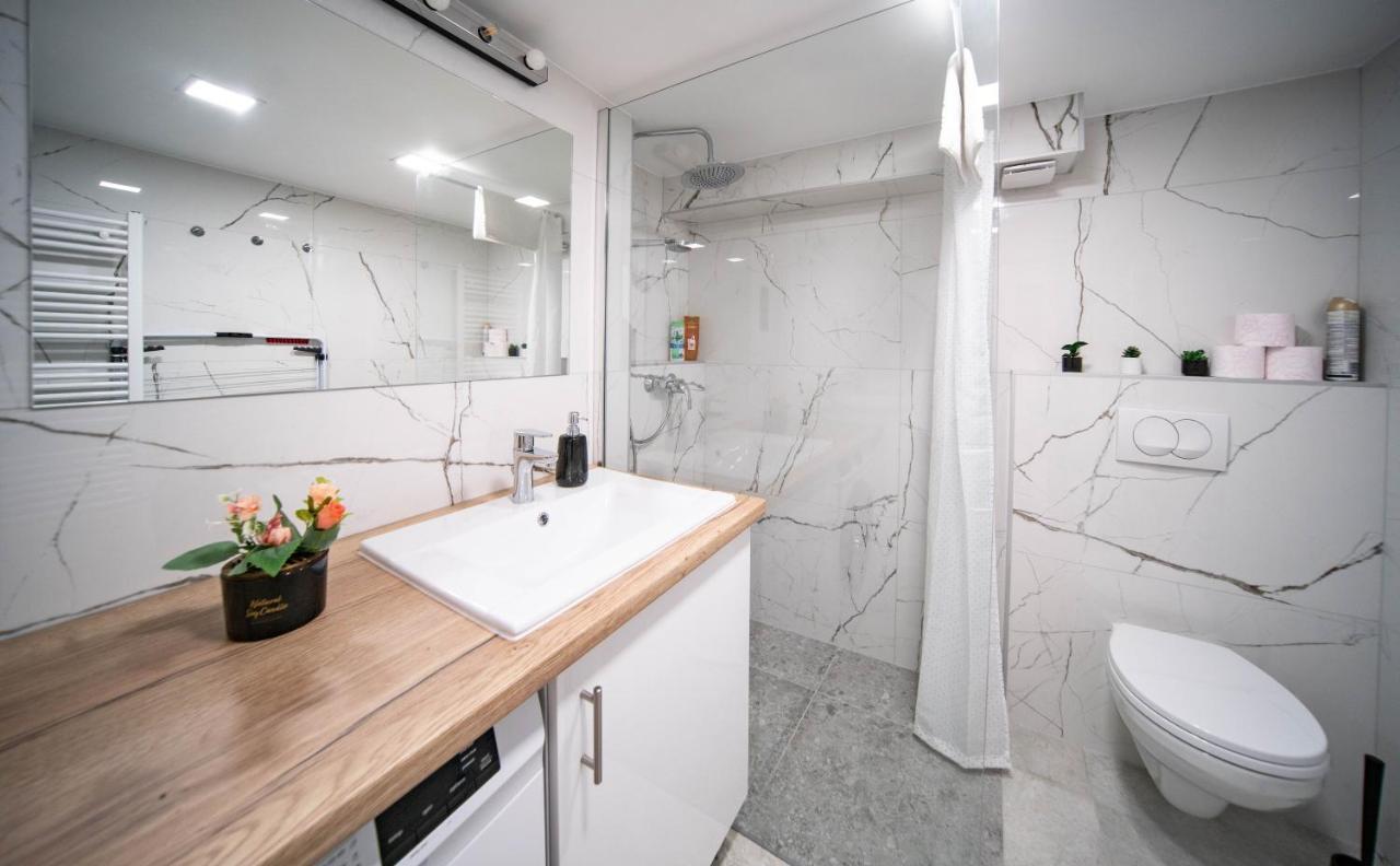 Apartamento Free Parking Basilica Leo's - Ac, Wi-fi, Smart Tv Budapeste