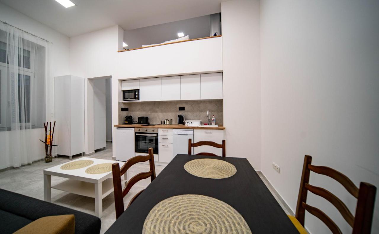 Apartamento Free Parking Basilica Leo's - Ac, Wi-fi, Smart Tv Budapeste