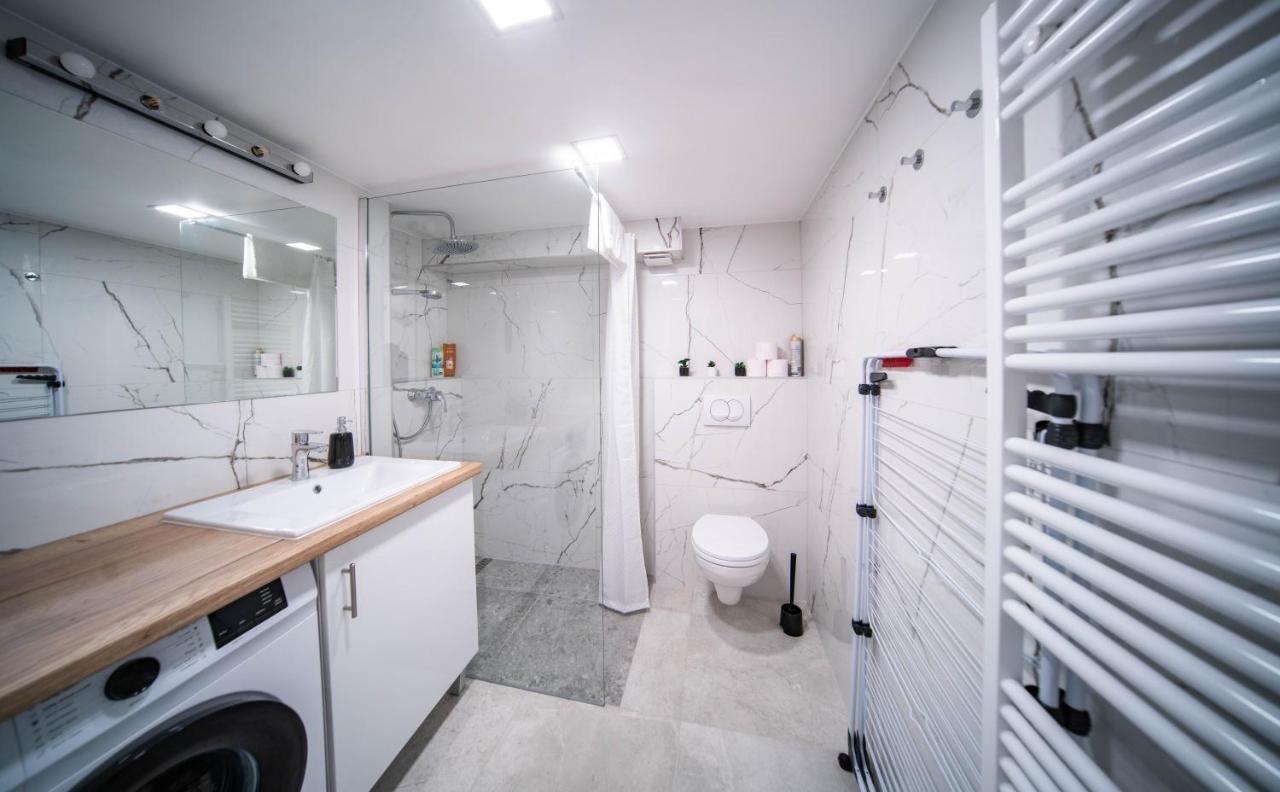 Free Parking Basilica Leo's - Ac, Wi-fi, Smart Tv * Budapeste